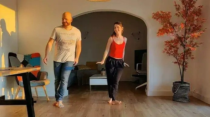 (VIDEO)Husband and Wife Dance to ‘Do You Love Me’ and Internet Can’t Get Enough