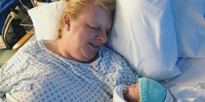 (VIDEO)Woman Gives Birth to a Healthy Baby Boy after 16 Years and 18 Miscarriages