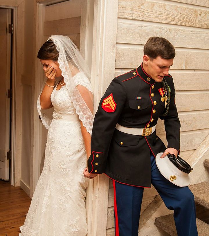 MOMENTS BEFORE THEIR WEDDING CEREMONY, THE GROOM DID SOMETHING THAT BROUGHT HIS BRIDE TO TEARS