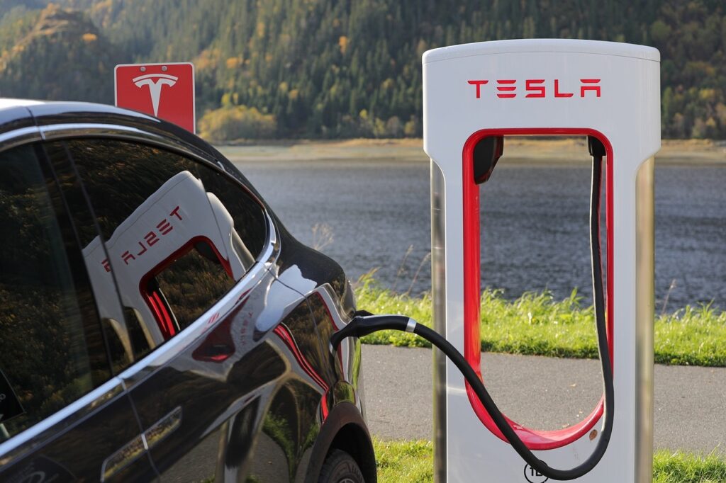 How Much Does It Cost To Charge a Tesla? Electricity vs Gas