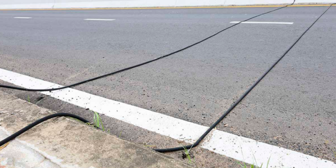 If You Ever See Black Cables Stretching Across The Road, This Is What You Should Do