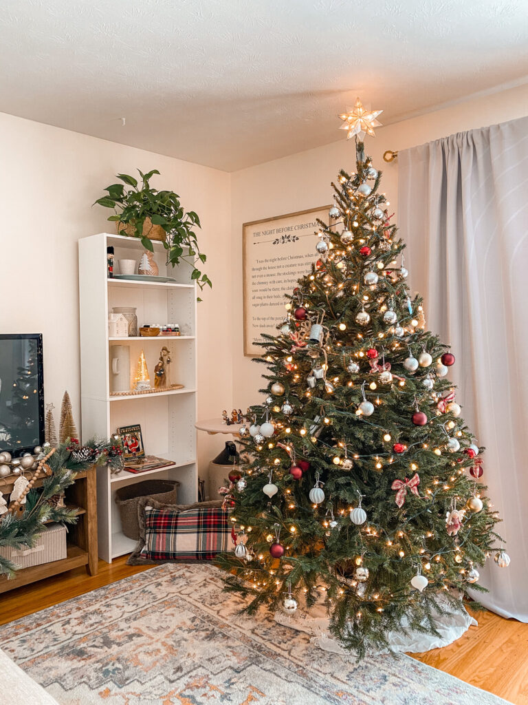 My Mother-in-Law Sent Us a Christmas Tree and Insisted We Decorate It for the Holidays—How Foolish I Was to Go Along with It