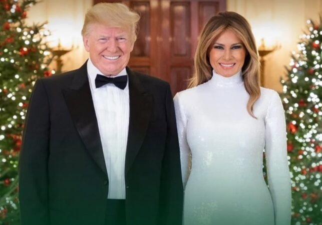 “Trump’s Christmas Photo Sparks Buzz as Fans Notice a Surprising Detail”